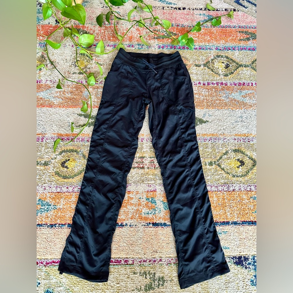 The North Face Aphrodite 2.0 Pant - Women's Sz S/P☀️